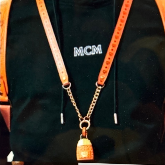 MCM Charm Backpack Lock Bag Charm Key Chain NWT - Picture 3 of 3